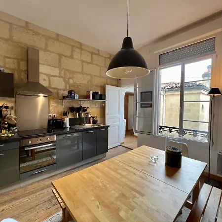 Elegant Hypercentre 아파트 *